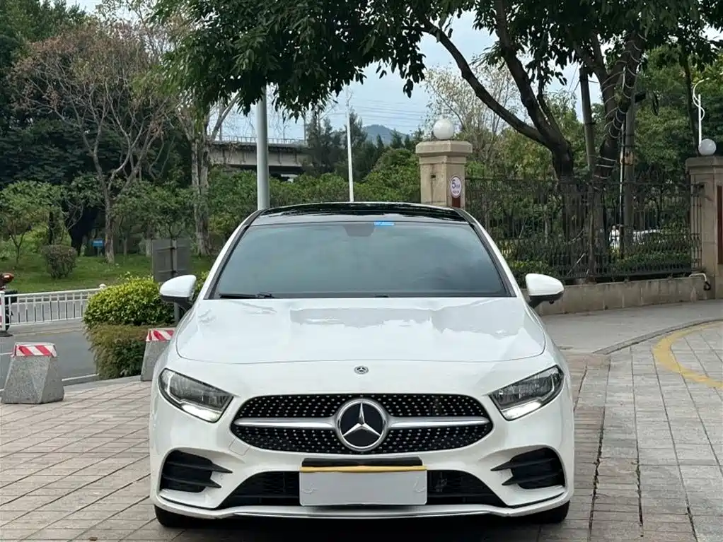 Mercedes-Benz A-Class 2020 — фото 2