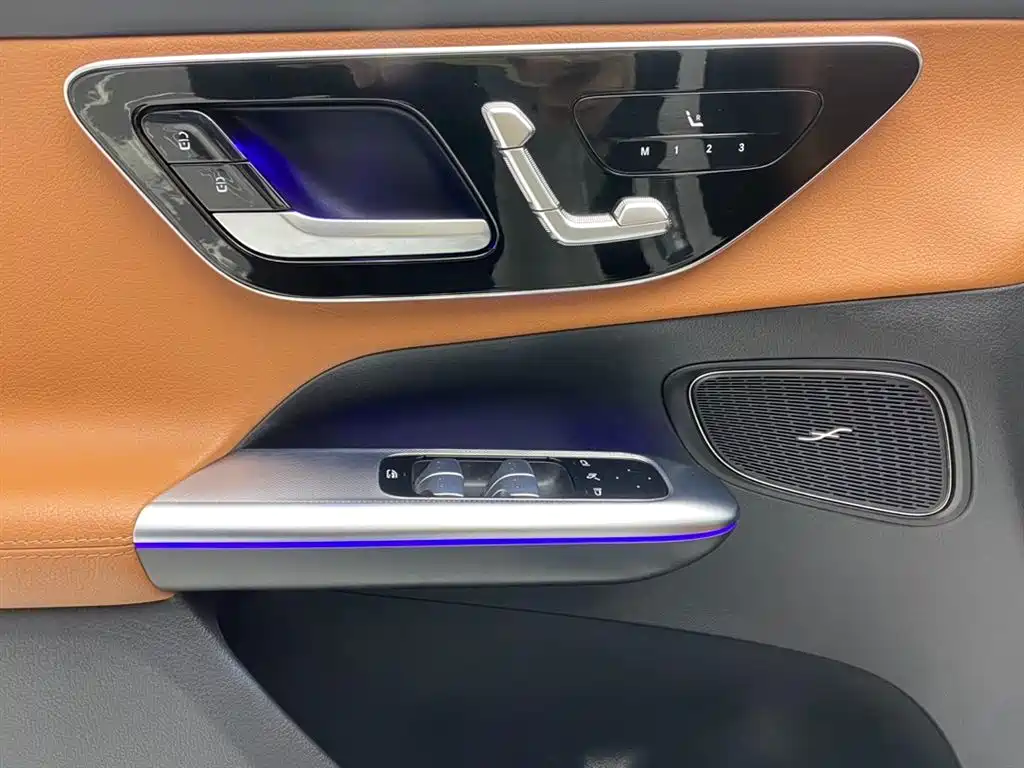 Mercedes-Benz GLC 2023 — фото 27