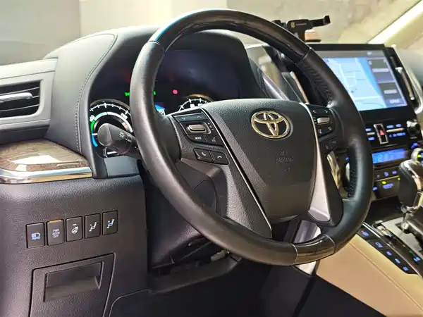 Toyota Alphard 2021