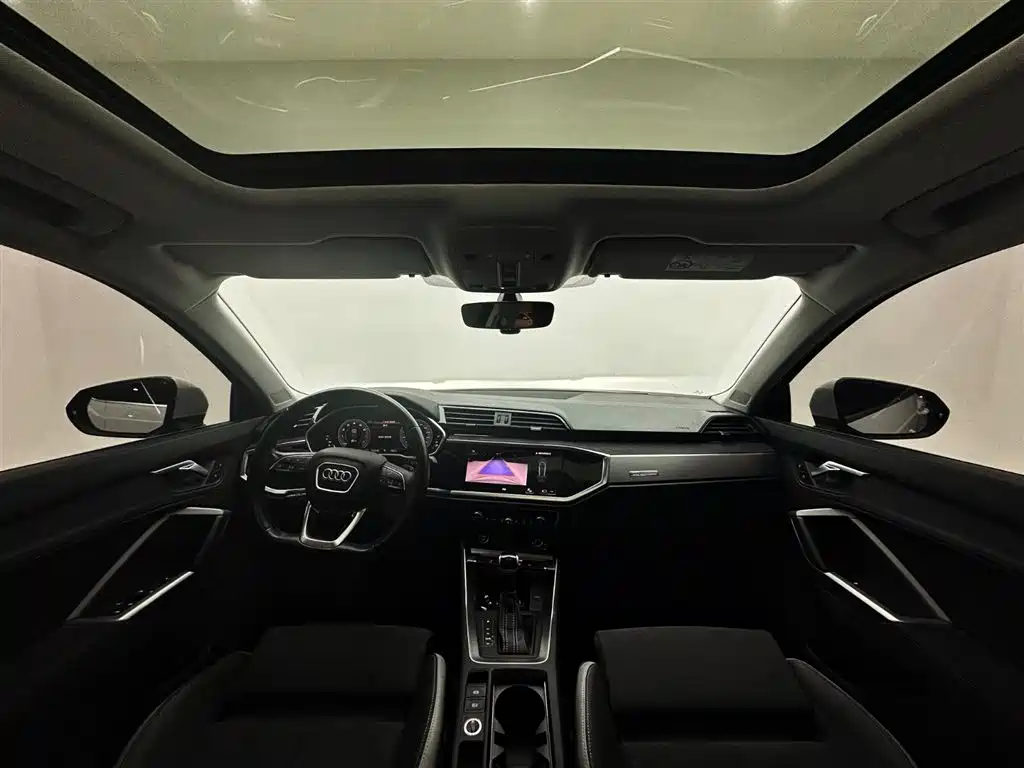 Audi Q3 2022 — фото 10
