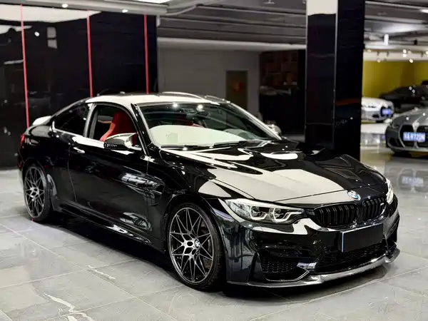 BMW M4 2019
