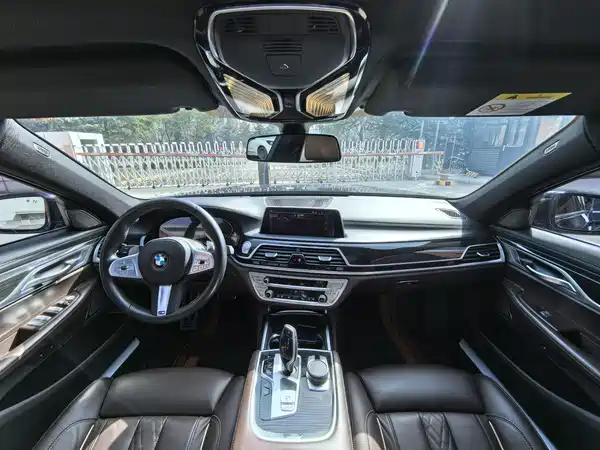 BMW 7 Series 2019