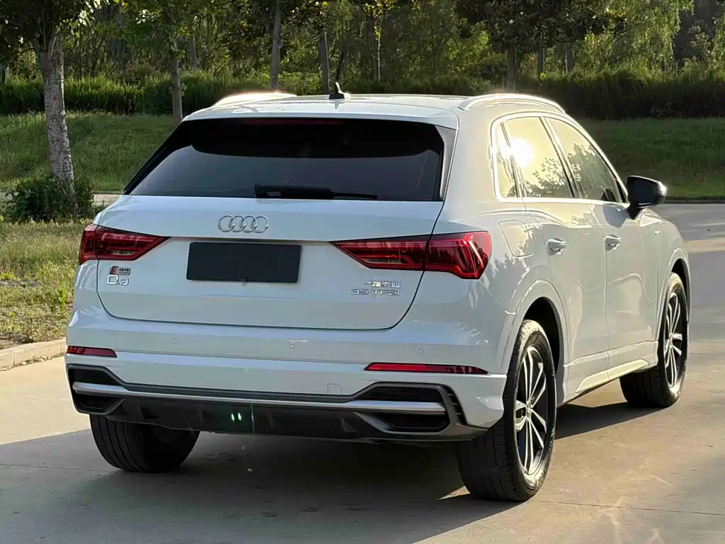 Audi Q3 2022 — фото 13