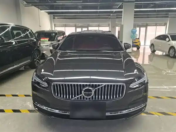Volvo S90 2023
