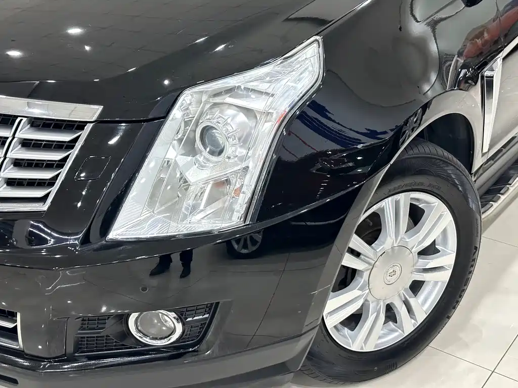 Cadillac SRX 2014 — фото 27