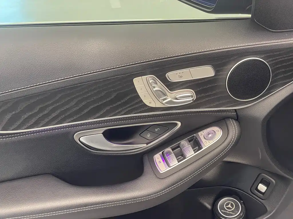 Mercedes-Benz C-Class 2020