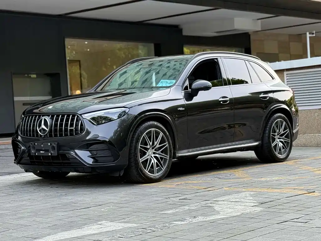 Mercedes-Benz GLC AMG 2025 — фото 1
