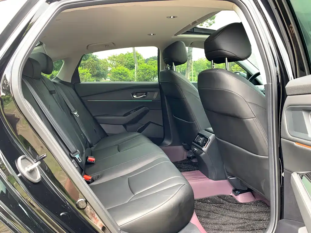 Honda Accord 2025 — фото 10