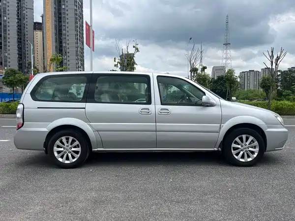 Buick GL8 2012