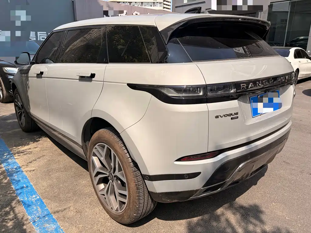 Land Rover Range Rover Evoque 2021 — фото 8