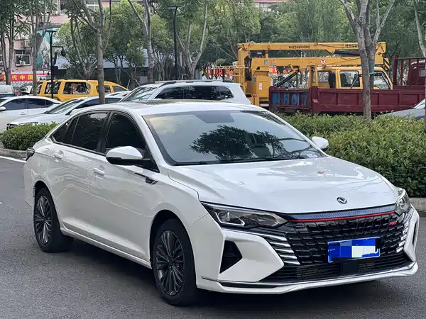 Dongfeng Yixuan MAX 2022