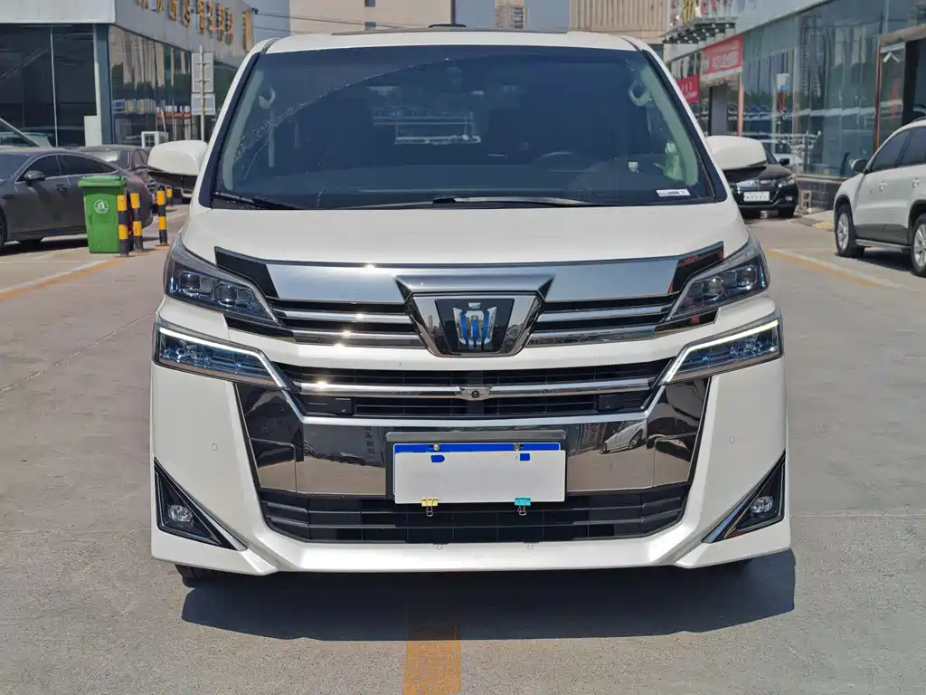 Toyota Alphard 2022 — фото 2