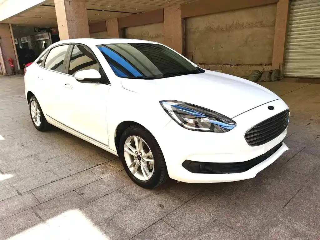 Ford Escort 2021