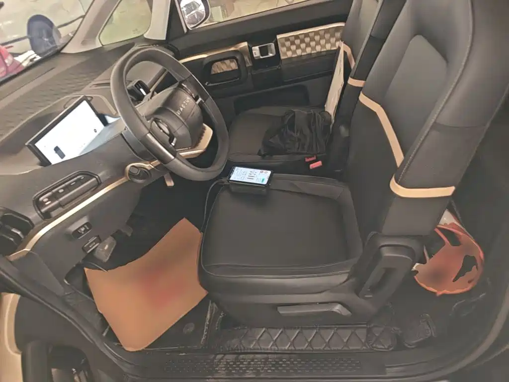 Baojun Kiwi EV 2022 — фото 15