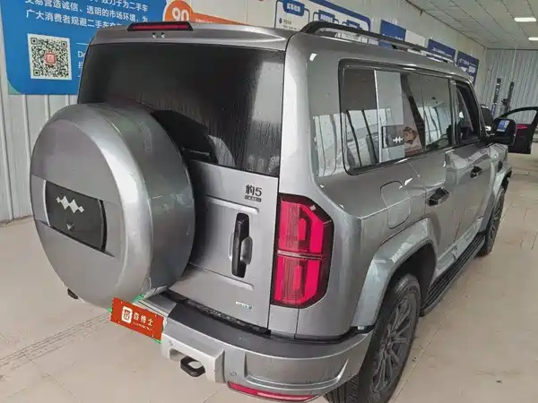 Fangchengbao Leopard 5 2025