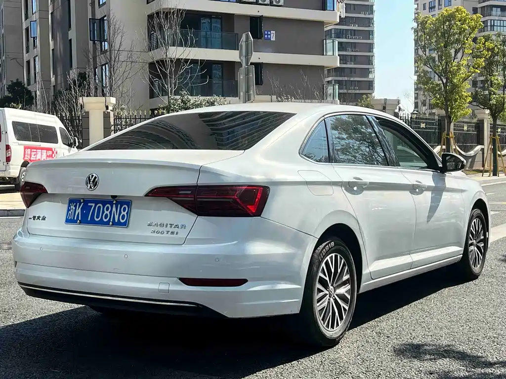 Volkswagen Sagitar 2020