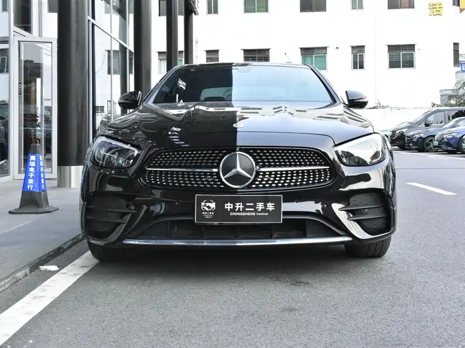 Mercedes-Benz E-Class 2022 — фото 2