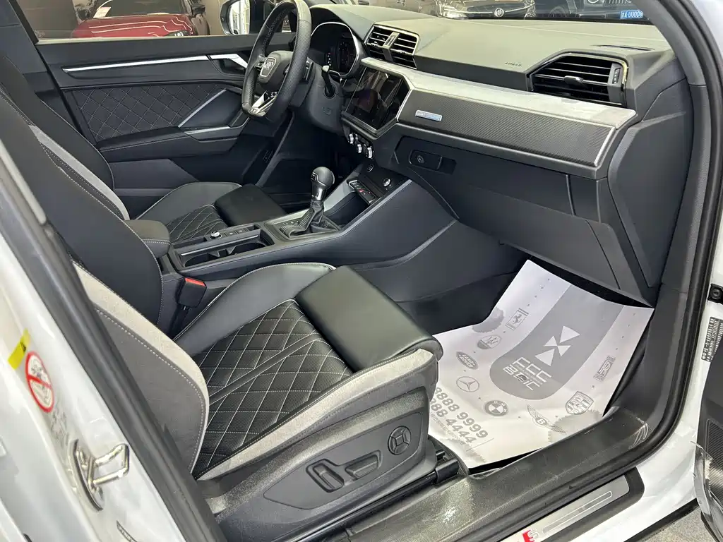 Audi Q3 Sportback 2024 — фото 19