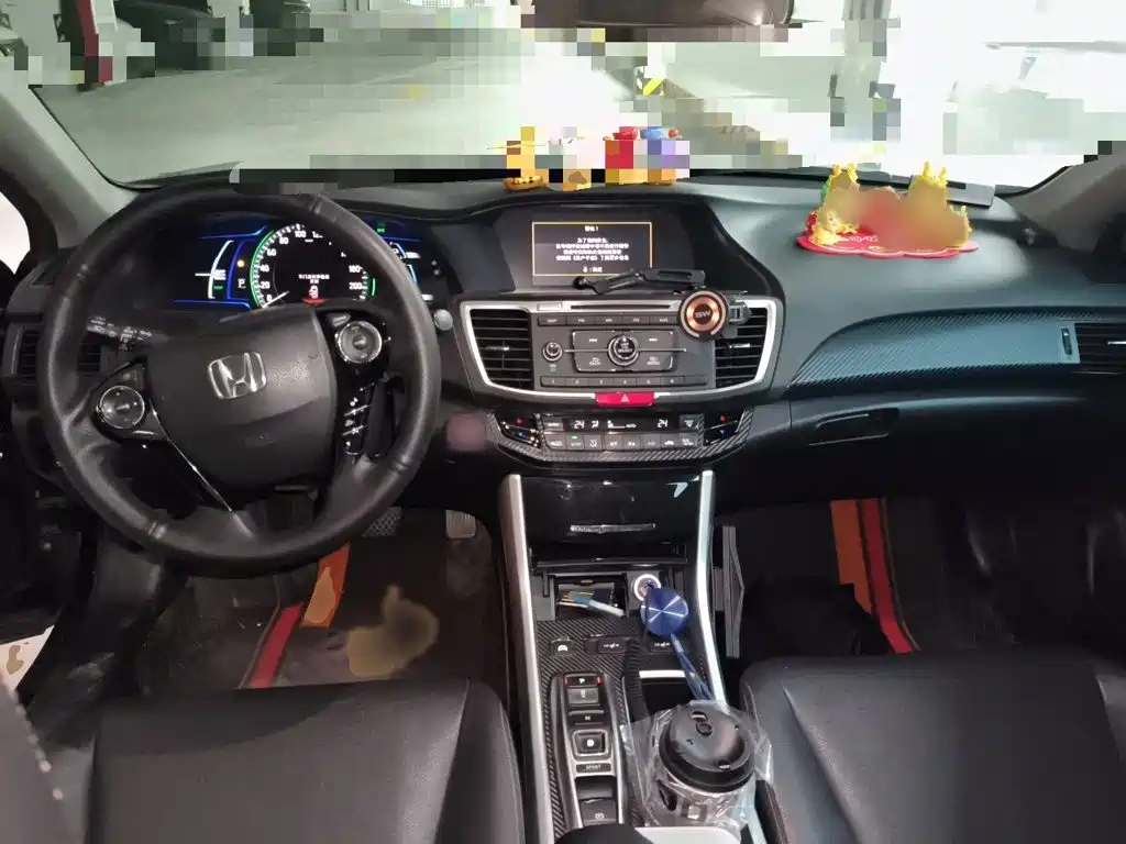 Honda Accord 2017 — фото 13
