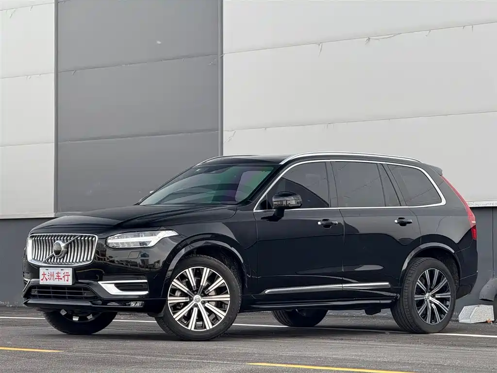 Volvo XC90 2021 — фото 9
