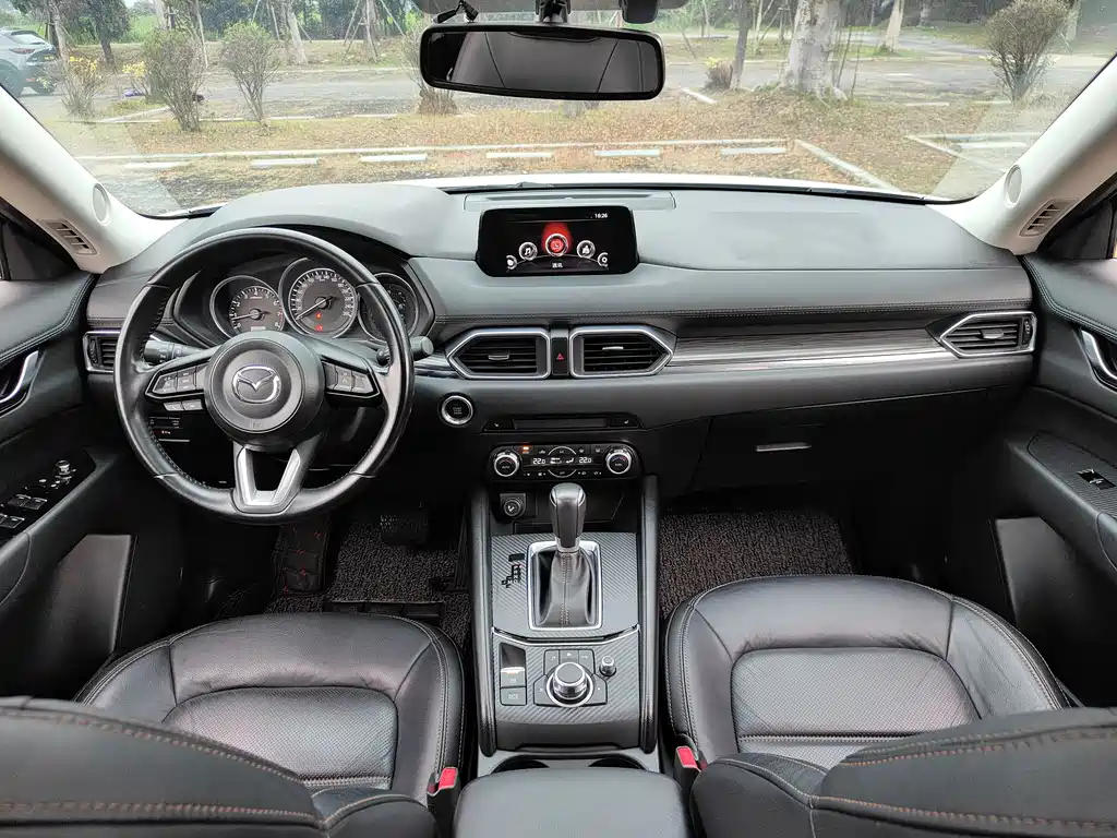Mazda CX-5 2018 — фото 10