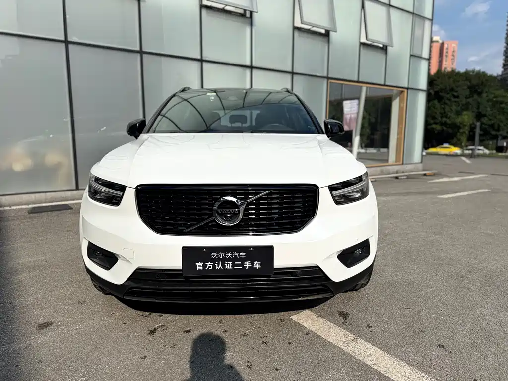Volvo XC40 2020 — фото 3