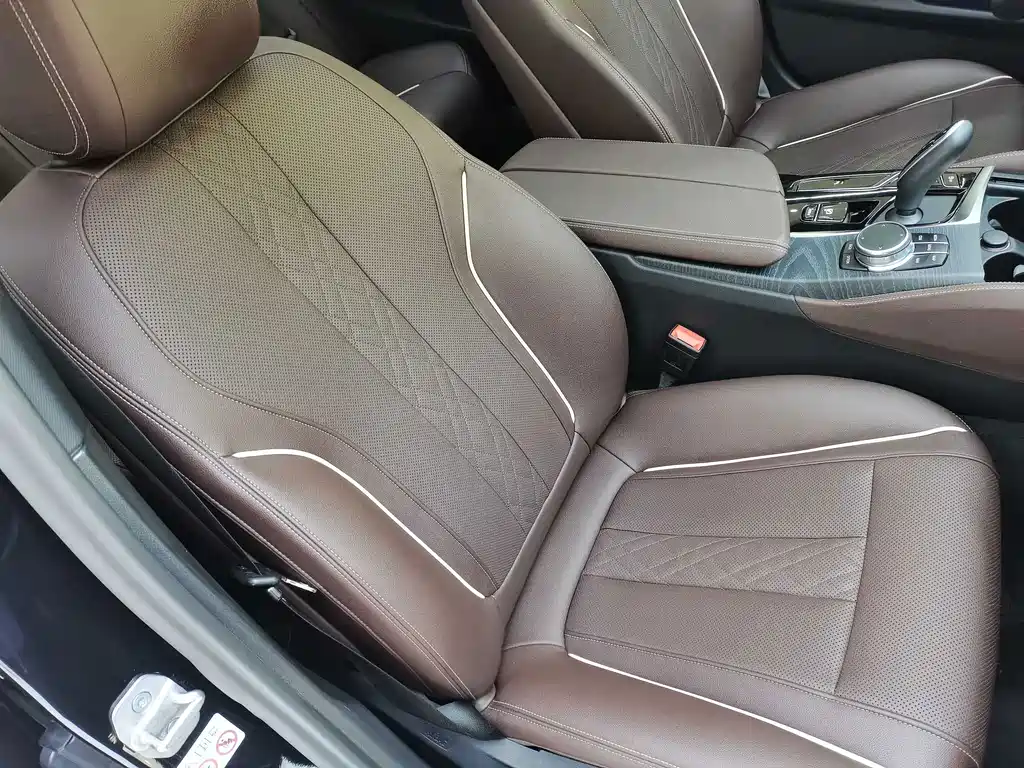 BMW 5 Series 2022 — фото 15