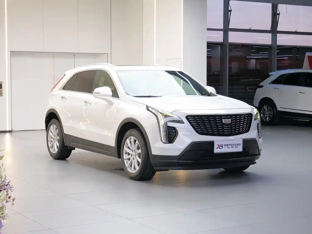 Cadillac XT4 2018 — фото 3