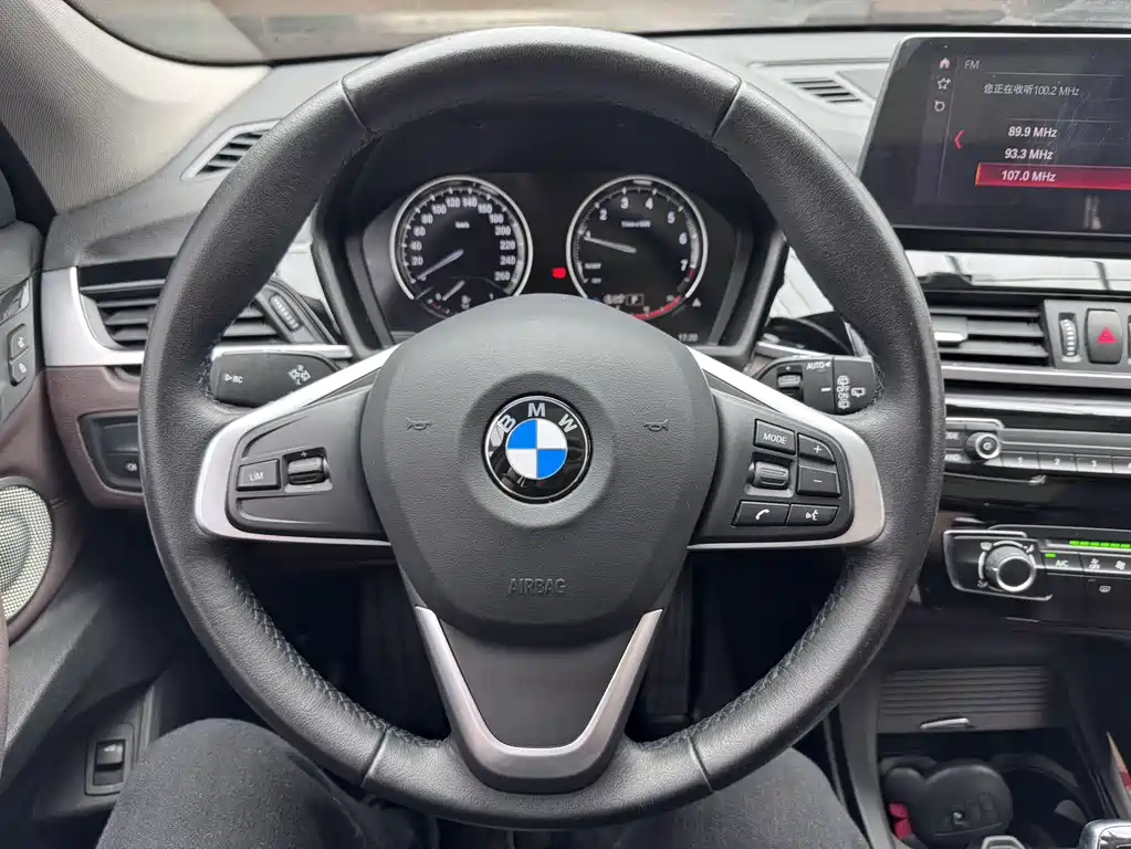 BMW X1 2022 — фото 12