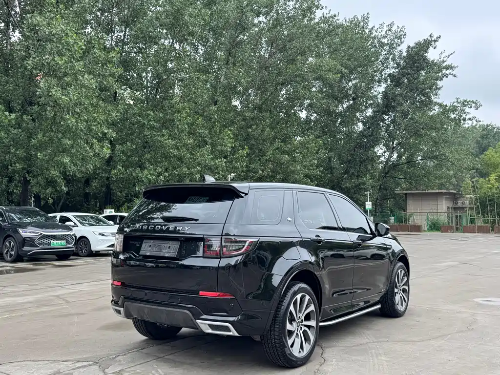 Land Rover Discovery Sport 2022 — фото 4