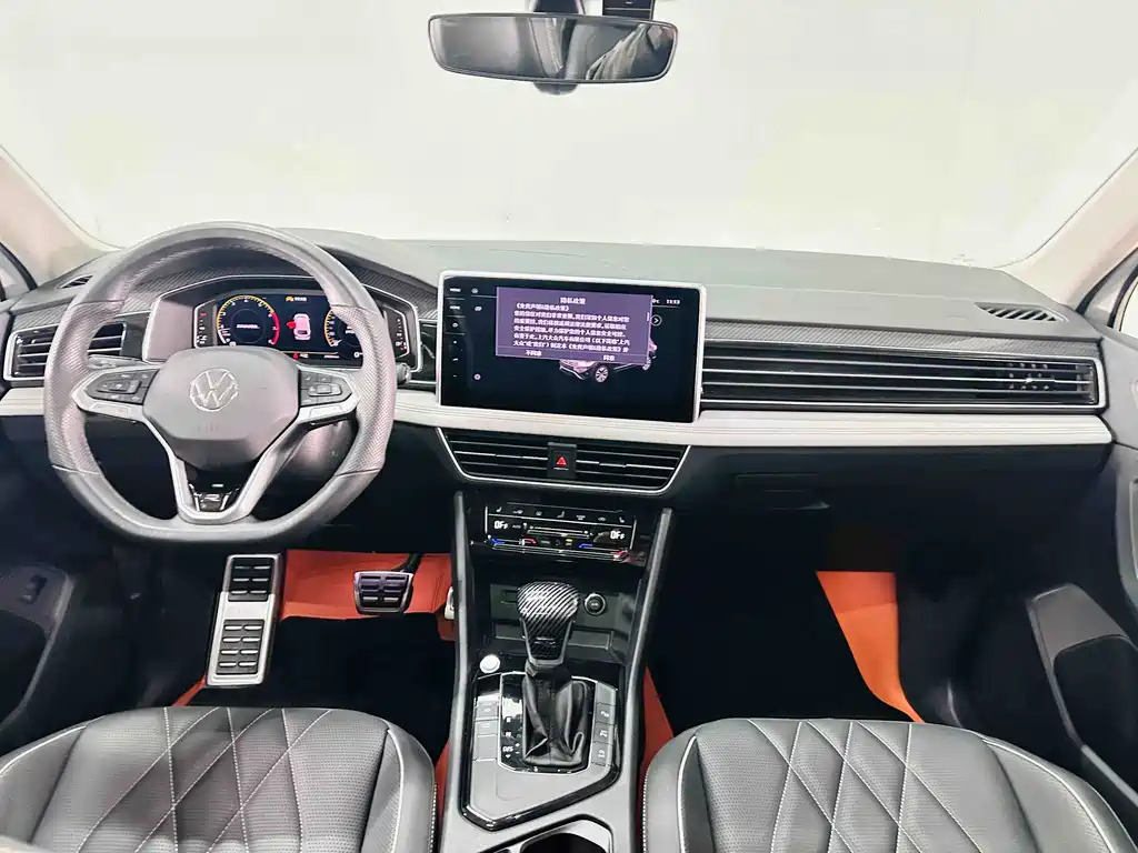 Volkswagen Tiguan L 2024 — фото 15
