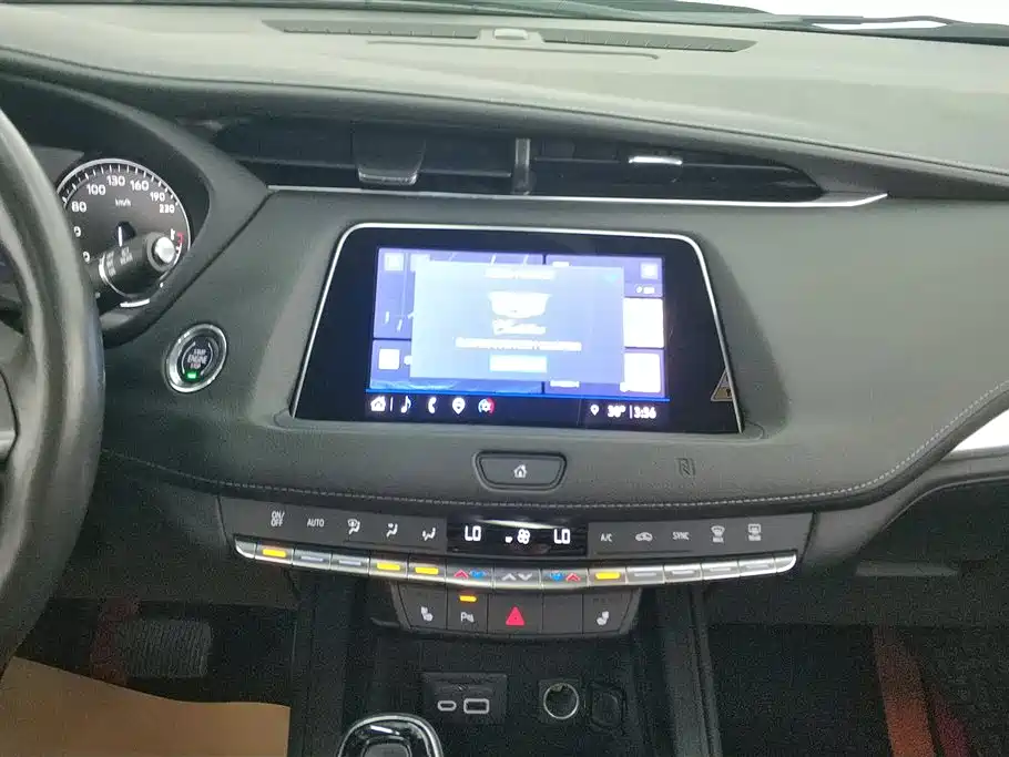 Cadillac XT4 2021 — фото 13