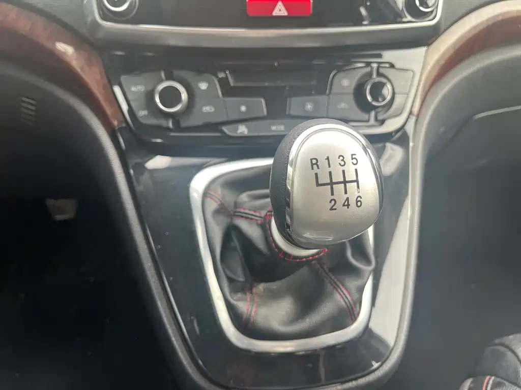 Haval H6 2015 — фото 15