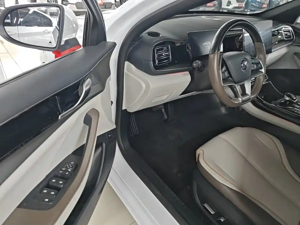 BYD Qin PLUS 2023 — фото 16