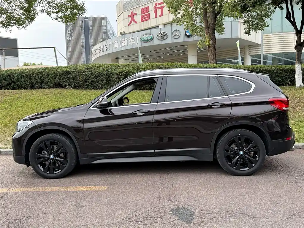 BMW X1 2020 — фото 3