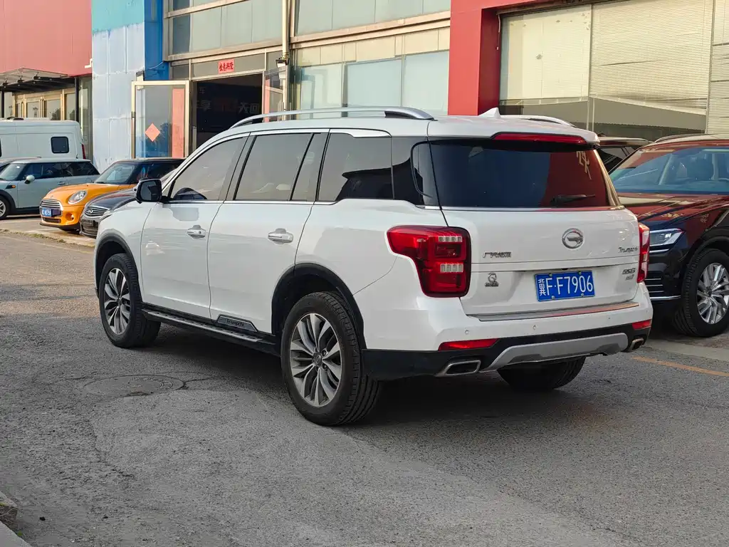 GAC Motor Trumpchi GS8 2018 — фото 9