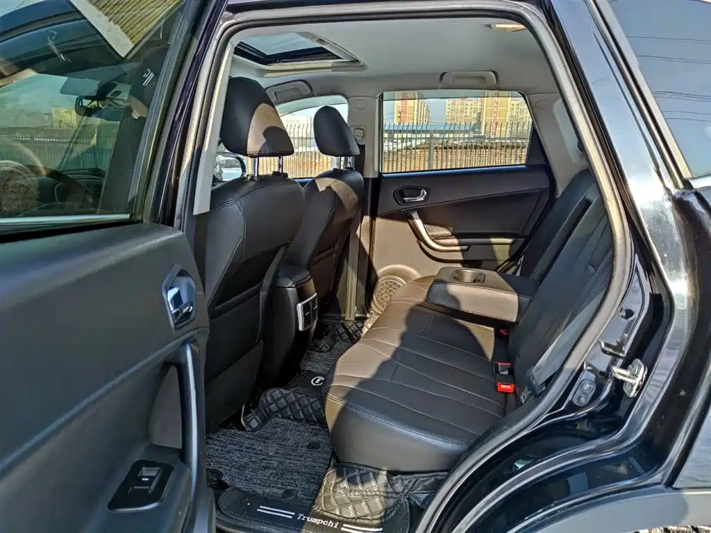 GAC Motor Trumpchi GS5 2013 — фото 10