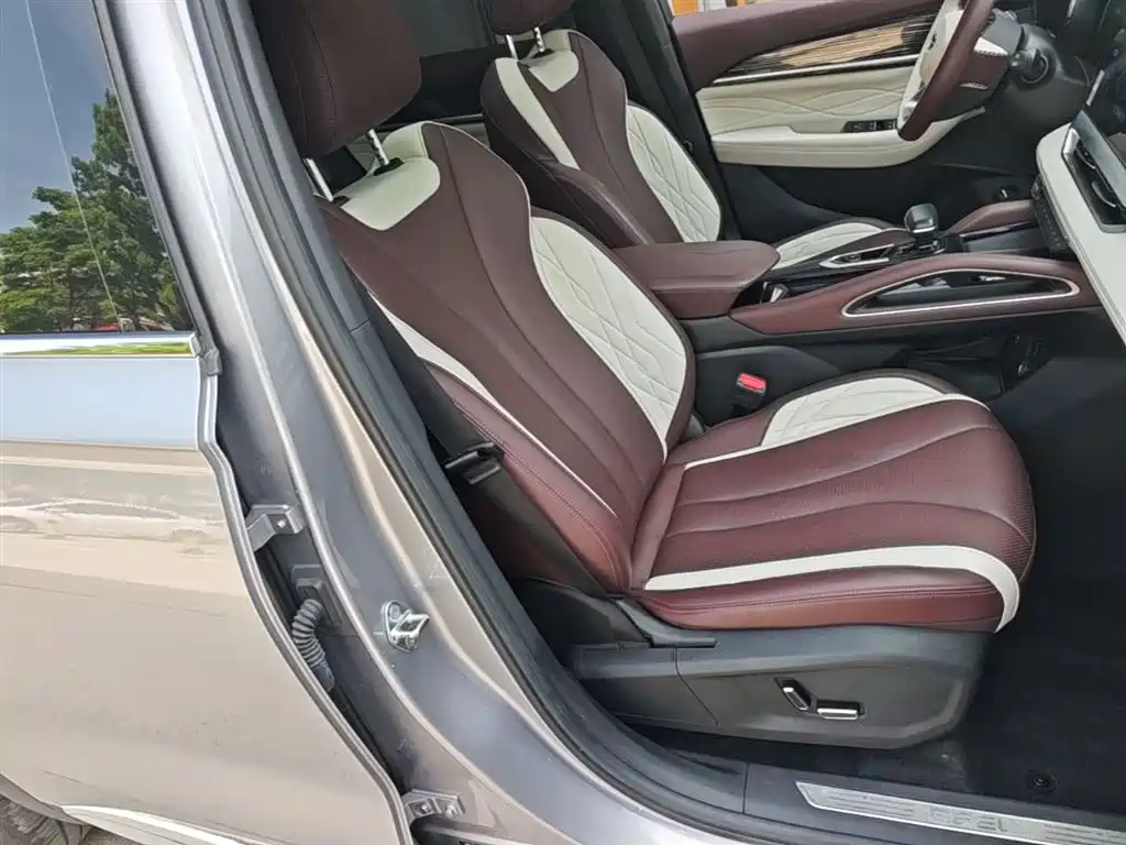 Geely Xingyue L 2022 — фото 25