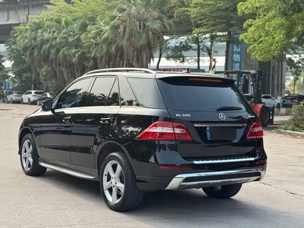 Mercedes-Benz M-Class 2015