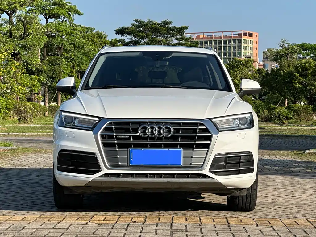 Audi Q5L 2019 — фото 2