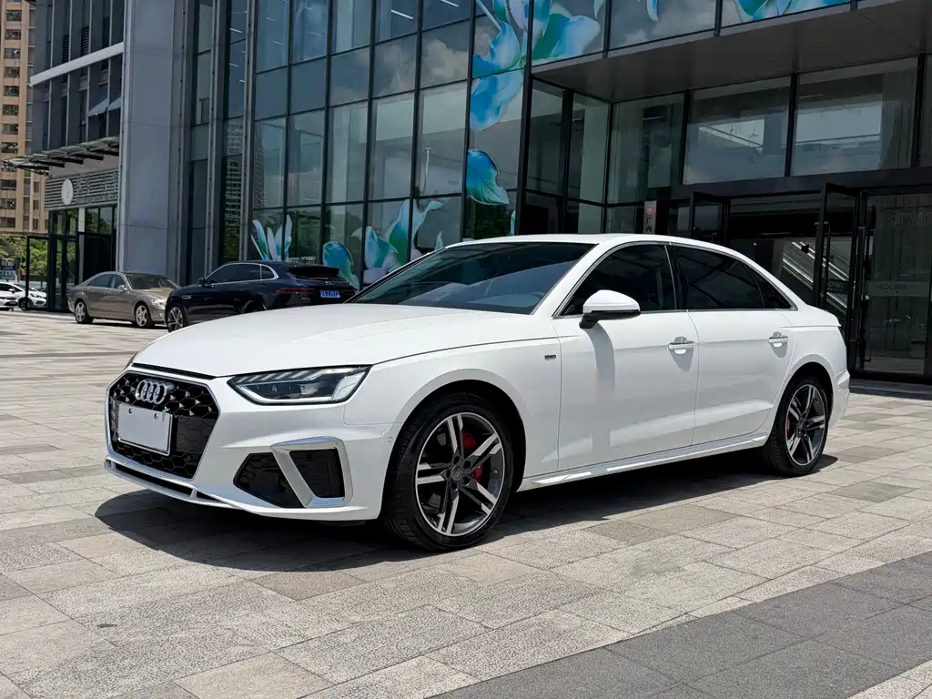 Audi A4L 2021