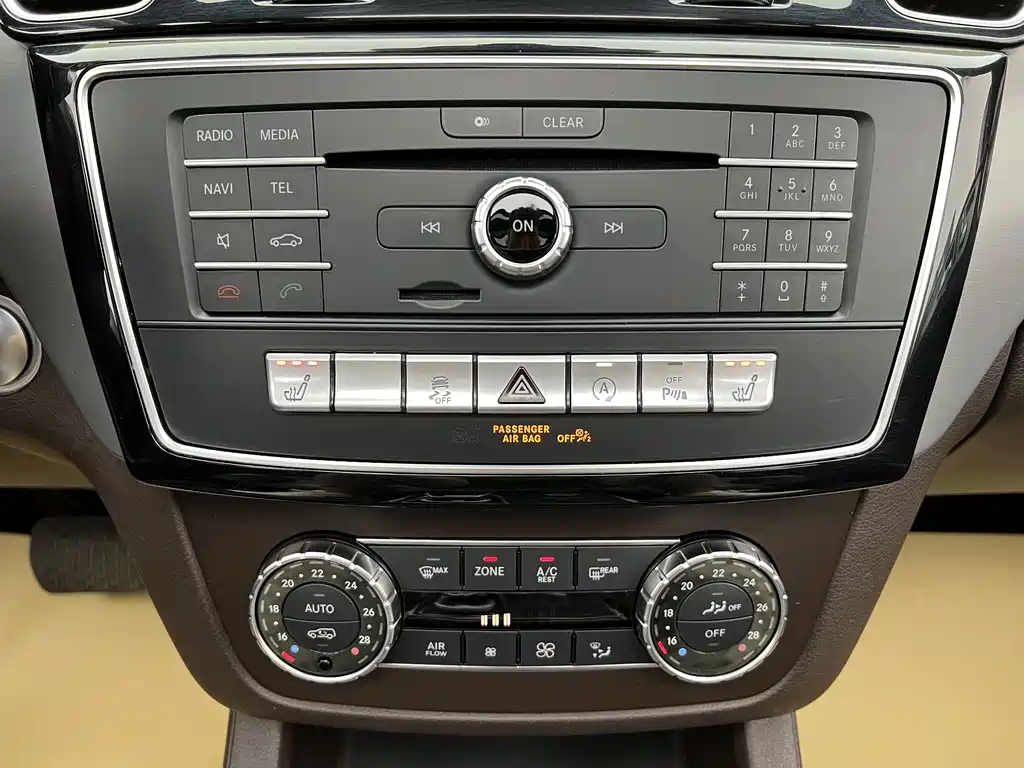 Mercedes-Benz GLS 2019 — фото 18