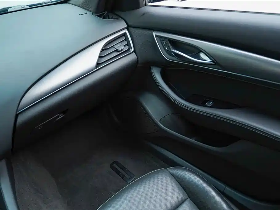 Cadillac CT5 2022 — фото 12