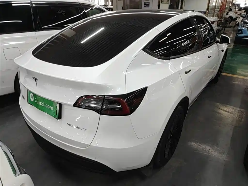 Tesla Model Y 2022 — фото 7