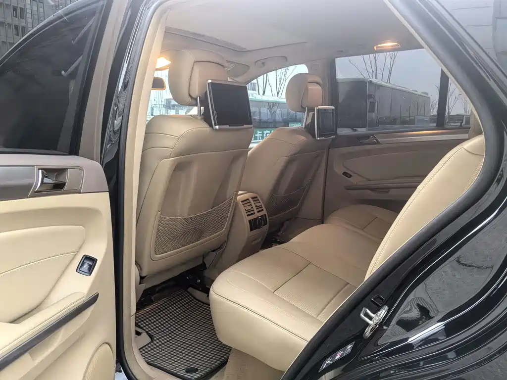 Mercedes-Benz M-Class AMG 2012 — фото 3