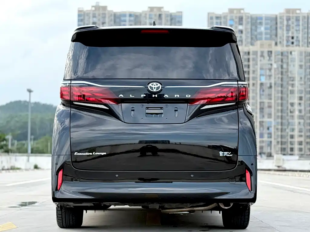 Toyota Alphard 2025 — фото 13