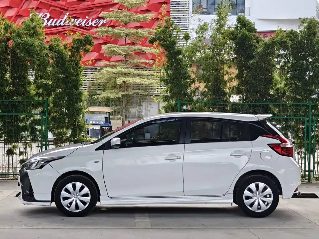Toyota Yaris L 2017