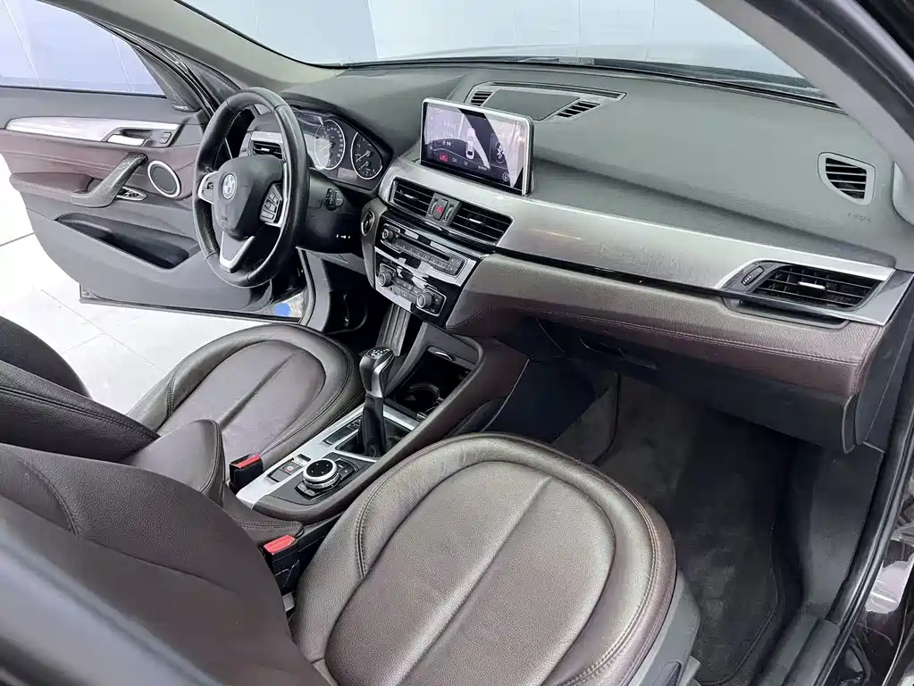 BMW X1 2016 — фото 10
