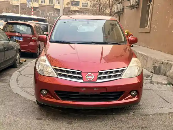 Nissan Tiida 2008