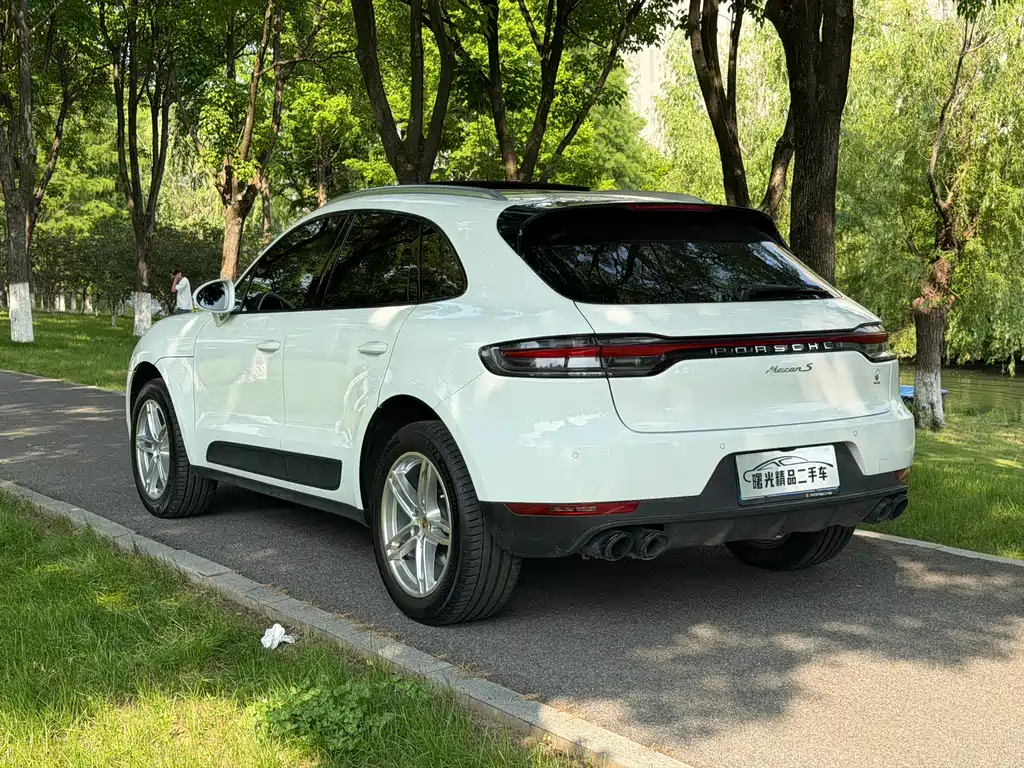 Porsche Macan 2020 — фото 12